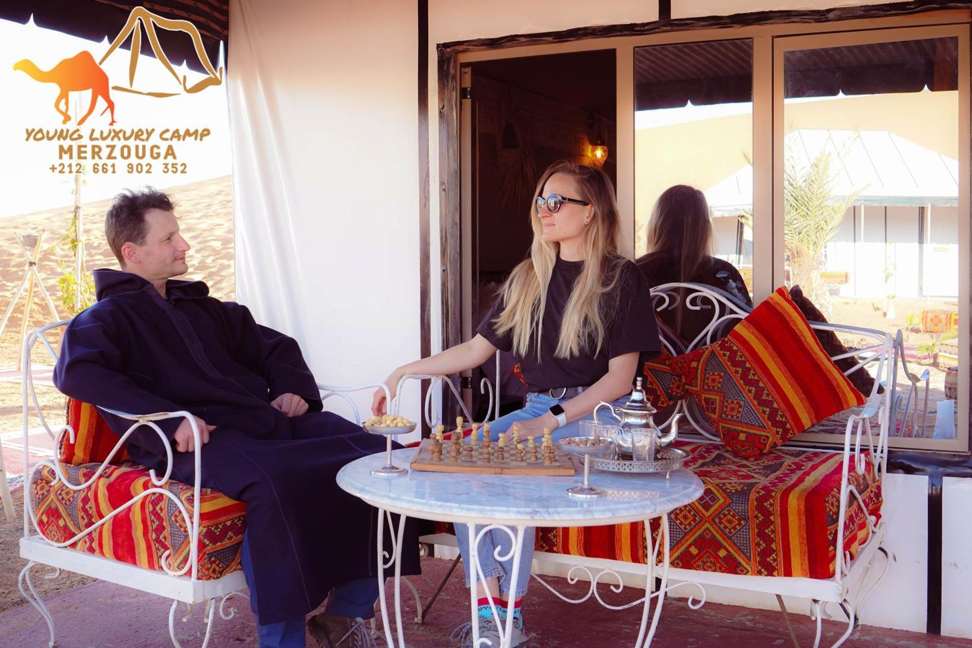 Young Luxury Camp Merzouga Exteriér fotografie