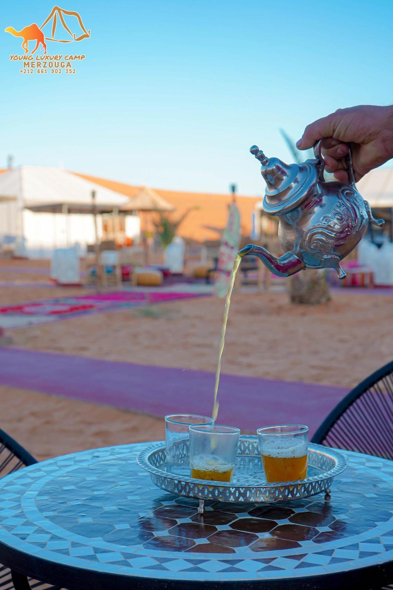 Young Luxury Camp Merzouga Exteriér fotografie