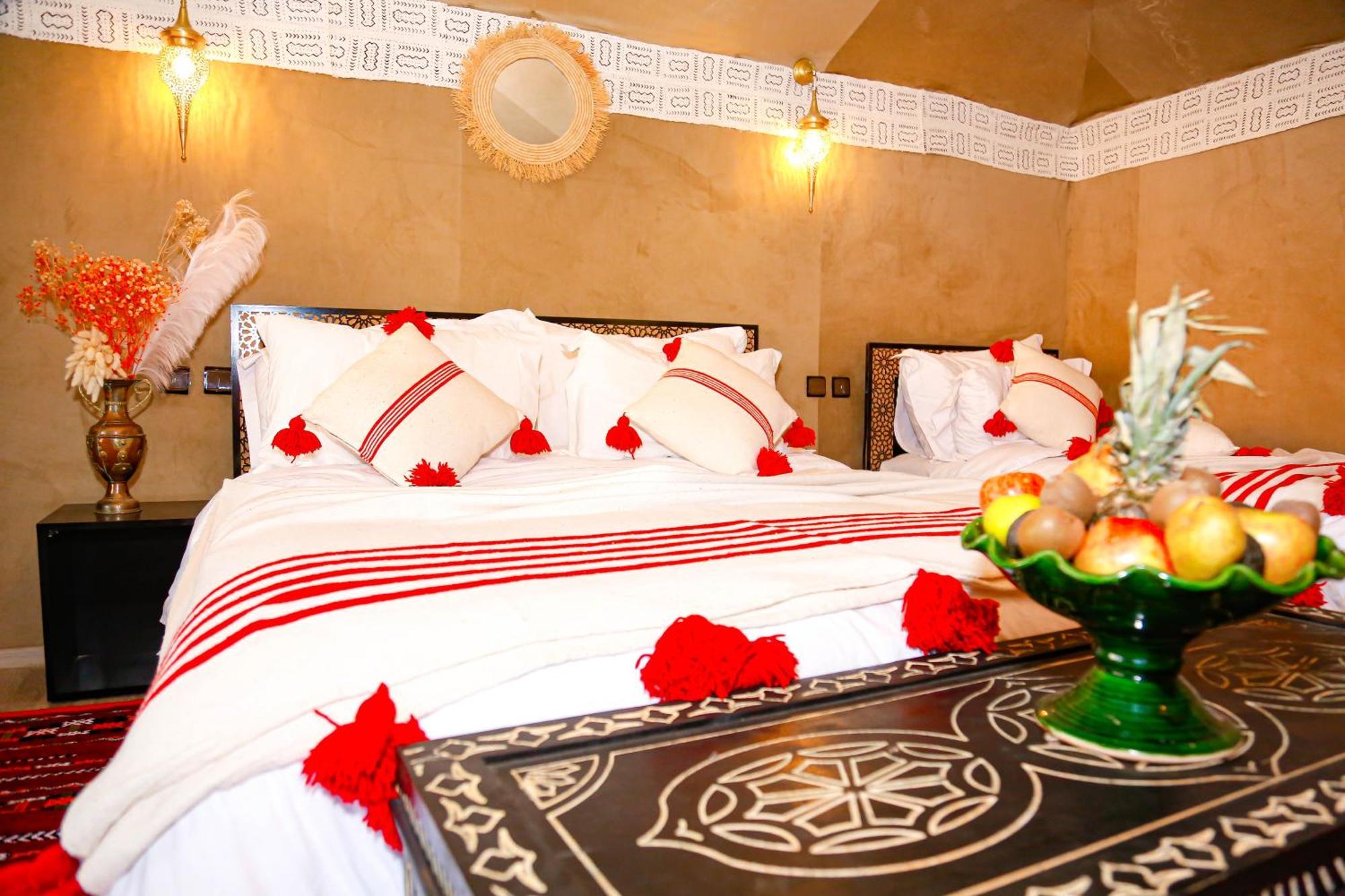 Young Luxury Camp Merzouga Exteriér fotografie